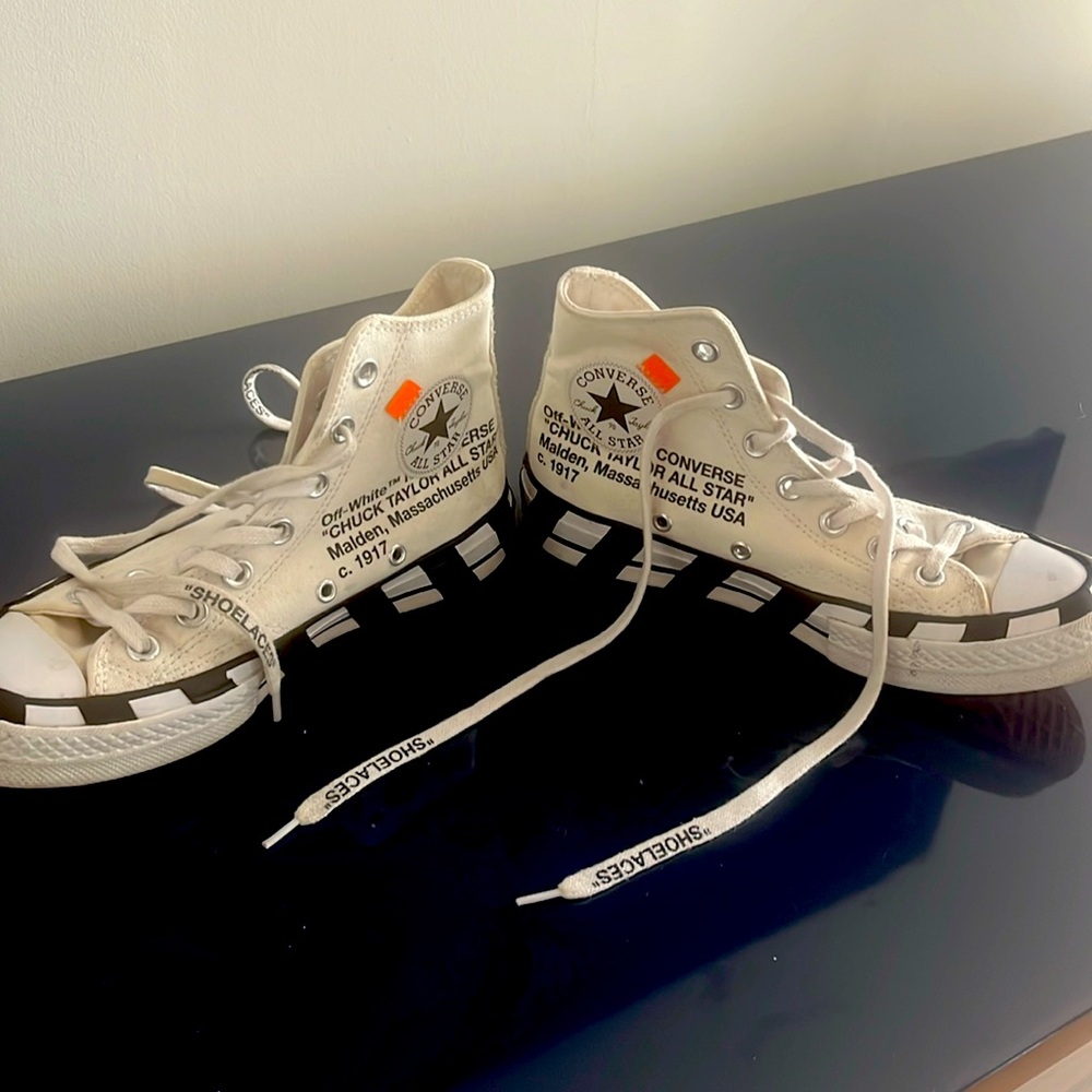 Converse Off White Chuck  Taylor All Star size 7